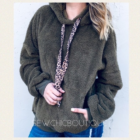 Cozy Olive Fur Hoodie W/ Leopard Straps - Picture 5 of 5